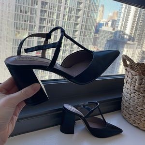 Deltan Womens Heels